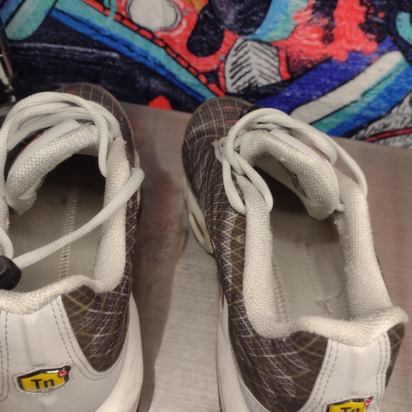 Nike Air Max Plus - Picture 3 of 4